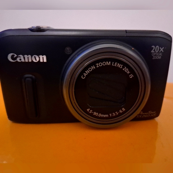 Canon Other - Vintage Canon Black Digital Camera with 20x Optical Zoom